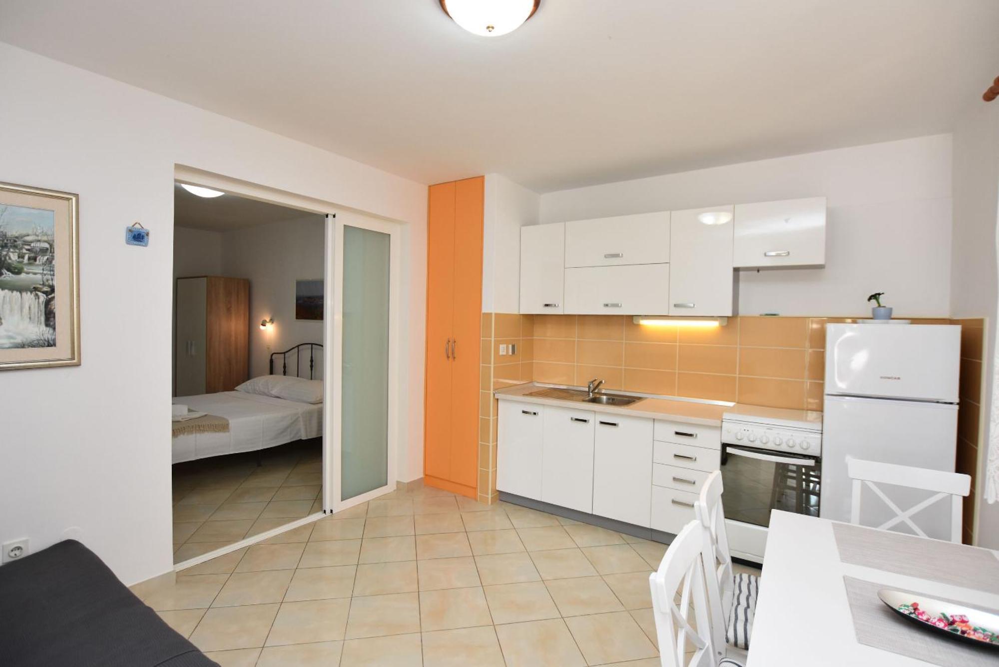 Apartments Eva Примоштен Номер фото